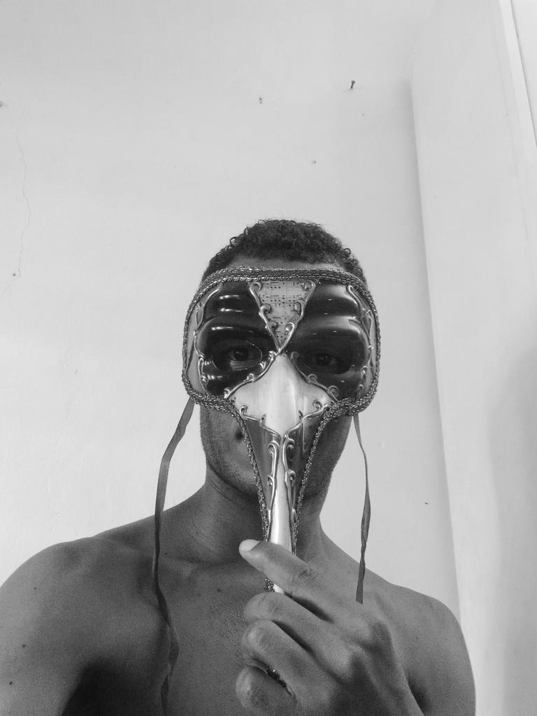 La belleza de las personas no se encuentra por fuera, si buscas en su interior hallarás en su interior un ❤️lleno de sorpresas