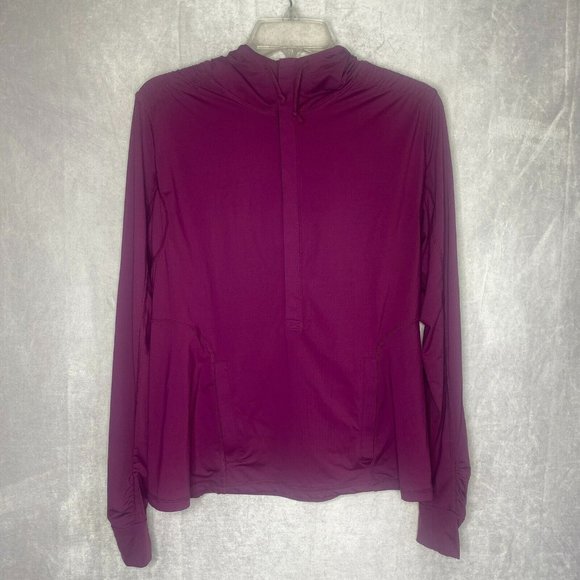 AmyFull44062079's tweet photo. So good I had to share! Check out all the items I'm loving on @Poshmarkapp #poshmark #fashion #style #shopmycloset #athleta #threadsupply: https://t.co/pg6iLzyiX9 https://t.co/9zW5NVhsRb