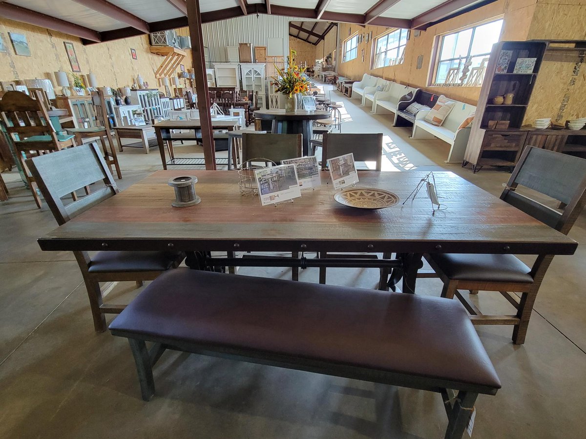 rusticbarninc's tweet photo. Round, Rectangle, Square??  What's your preference?  We have it all!  Drop by The Rustic Barn in Dothan, AL, Thurs-Sat from 10 to 5 and check them out!  See you soon! https://t.co/GVoVi32d0N #diningtables #table #dining #rusticbarn https://t.co/Jni4eD0P7z