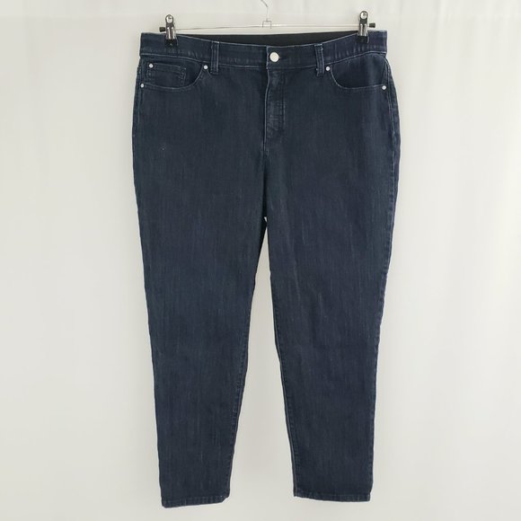 AshvaBoutique's tweet photo. So good I had to share! Check out all the items I'm loving on @Poshmarkapp #poshmark #fashion #style #shopmycloset #abercrombiefitch #softsurroundings #chicos: https://t.co/l4mGUozdaq https://t.co/K1Iffmyk7K