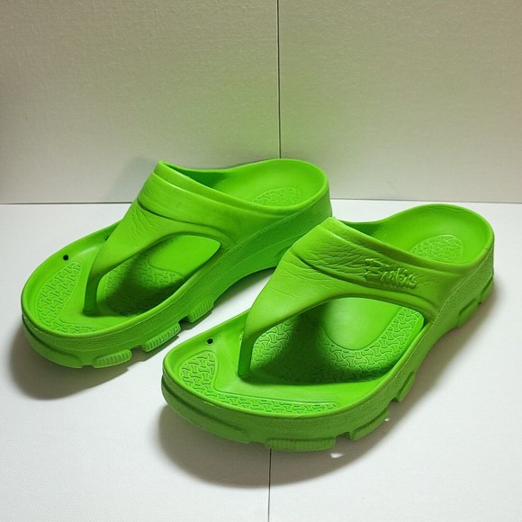brandee_3's tweet photo. So good I had to share! Check out all the items I'm loving on @Poshmarkapp #poshmark #fashion #style #shopmycloset #birkenstock #newlook #donnamorgan: https://t.co/SDl9kMHPdr https://t.co/lrUHAqiLjP