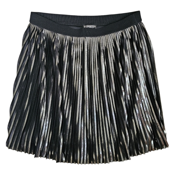 Karen Brooks tweet media