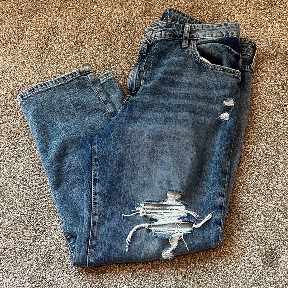 77suzyc's tweet photo. So good I had to share! Check out all the items I'm loving on @Poshmarkapp from @Ash_K420 #poshmark #fashion #style #shopmycloset #gapfactory #signaturestudio #visioneer: https://t.co/HbFMzkDYON https://t.co/kqwoYpEW5W