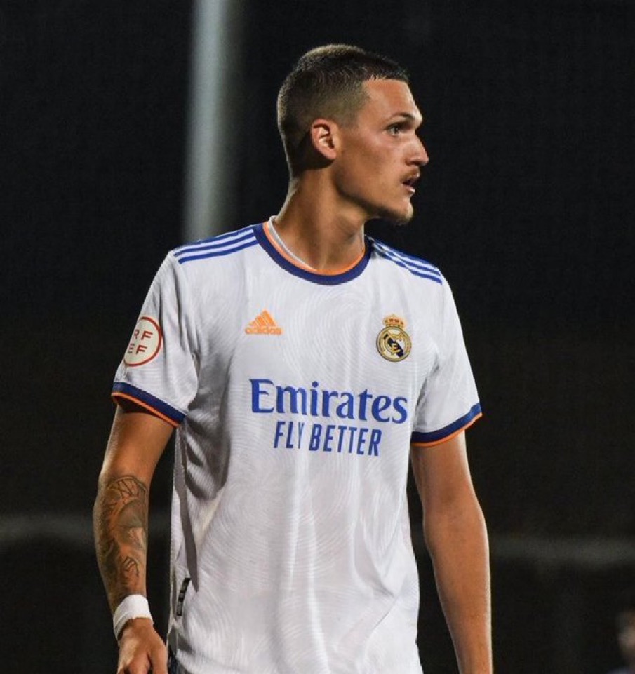 MadridXtra's tweet photo. 🚨💣 BREAKING: Rafa Marín will RENEW then leave to Betis on LOAN. @relevo https://t.co/8nxLn1PT7s