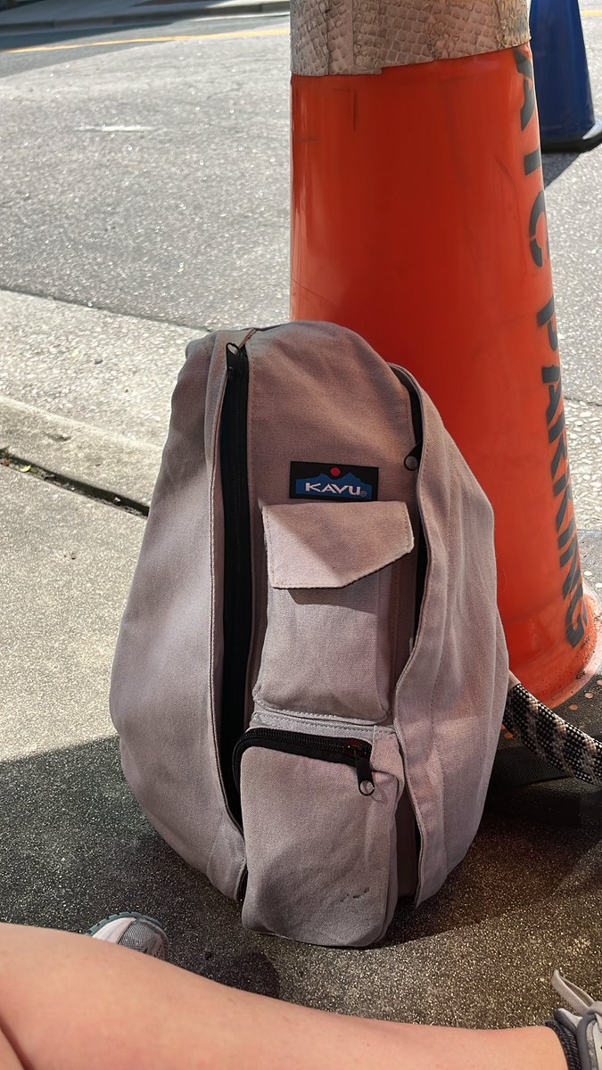FoodDriveLady's tweet photo. #savannahbananaslineleader Tip #2: bring necessary supplies! Liquids, snacks, hat, charger bank, and of course the umbrella! https://t.co/oVfJpcJvBd