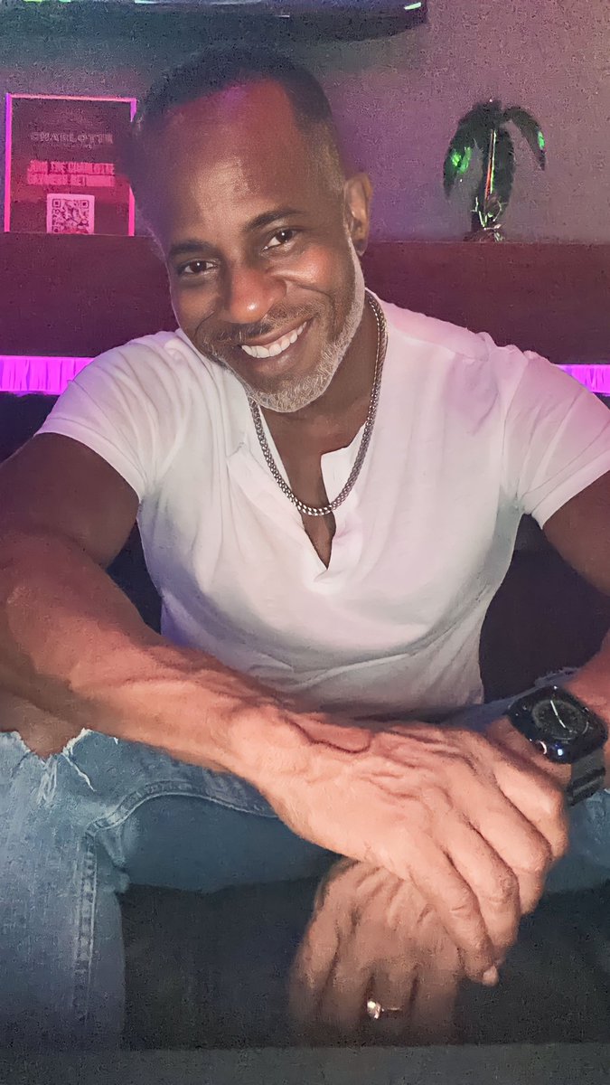 EricLGanison's tweet photo. Enjoyed a little Charlotte Night Life last night.

 #blackgaycouple #blackgaylove #lovewins #reallove #gayandproud #blackcouple #blacklove #pride #black #goals #blackgaymen #equality #blackgaymagic #representationmatters https://t.co/B9c762m0MU