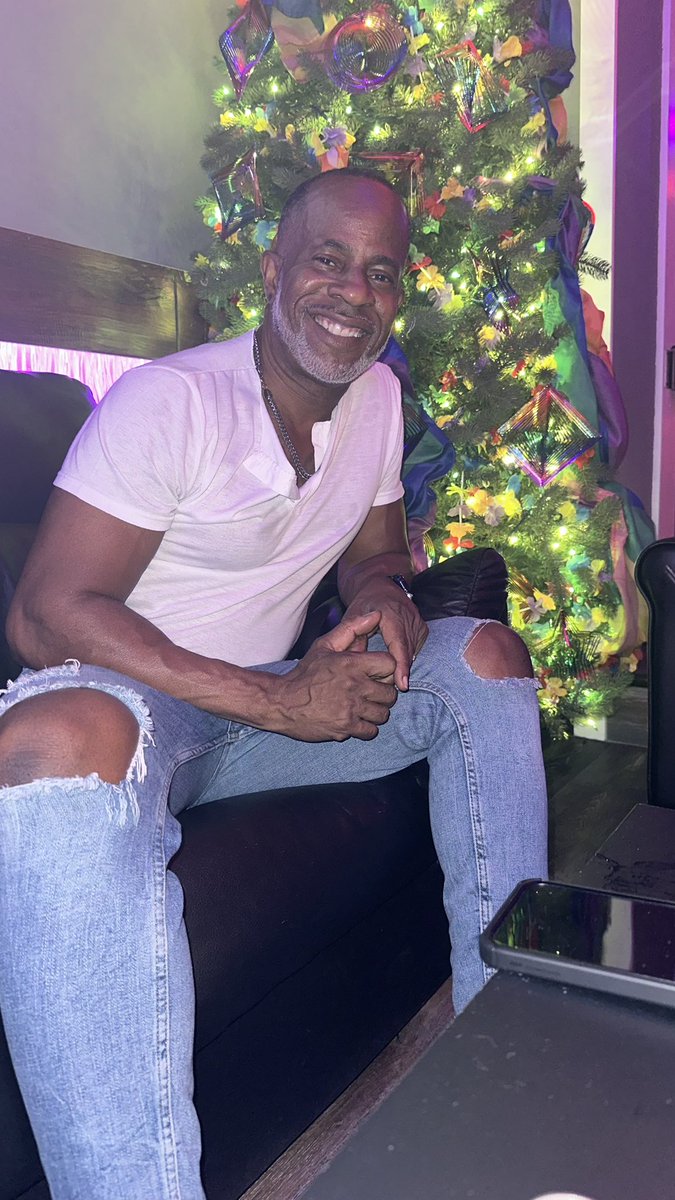 EricLGanison's tweet photo. Enjoyed a little Charlotte Night Life last night.

 #blackgaycouple #blackgaylove #lovewins #reallove #gayandproud #blackcouple #blacklove #pride #black #goals #blackgaymen #equality #blackgaymagic #representationmatters https://t.co/B9c762m0MU