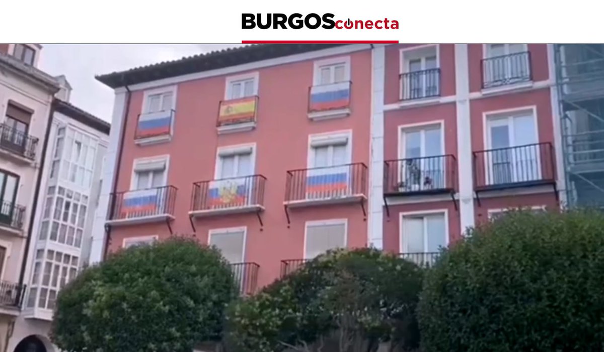 marianpy1's tweet photo. Las banderas rusas regresan a la plaza Mayor de Burgos tras la retirada de la bandera ucraniana del Ayuntamiento
Después de que el Ayuntamiento de Burgos se viera obligado a retirar la bandera ucraniana, tras el escrito presentado por la Plataforma Europea de Apoyo a Rusia PEAR https://t.co/HOABLygqP9