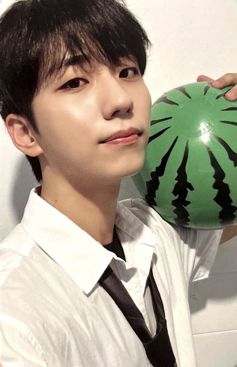 cherrybingsoo's tweet photo. 🚌엑디즈 팬미팅 1일차 포토카드 스캔🚌
Xdinary Heroes 2023 Summer camp
Day 1 Photocard scan https://t.co/Q8NBJV4ubq