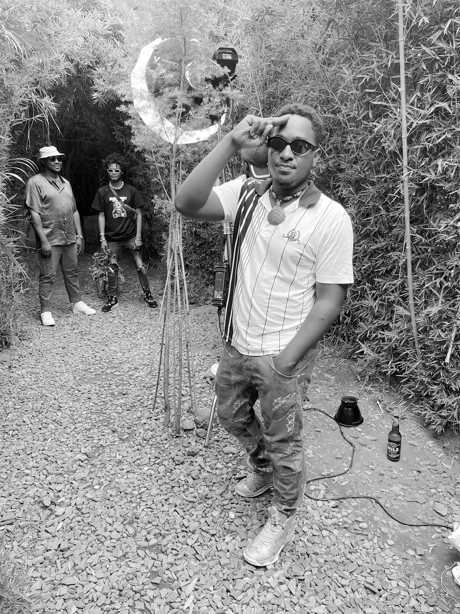 OrijinalJenesis's tweet photo. #Savinga #ZzikeChallenge @itsmekabikabi TingoutAndBad🔥🔥✨💯, linkinbio🤘🏿 s/o @nigelbeatsug https://t.co/pYTK6hMHXz
