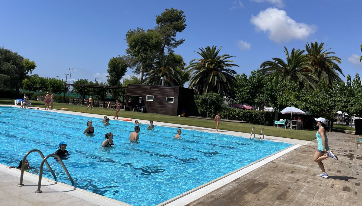 ClubSC_bcn's tweet photo. Aquagym!!!
No paramos ni en la piscina 😊 https://t.co/sbuckbPGg3