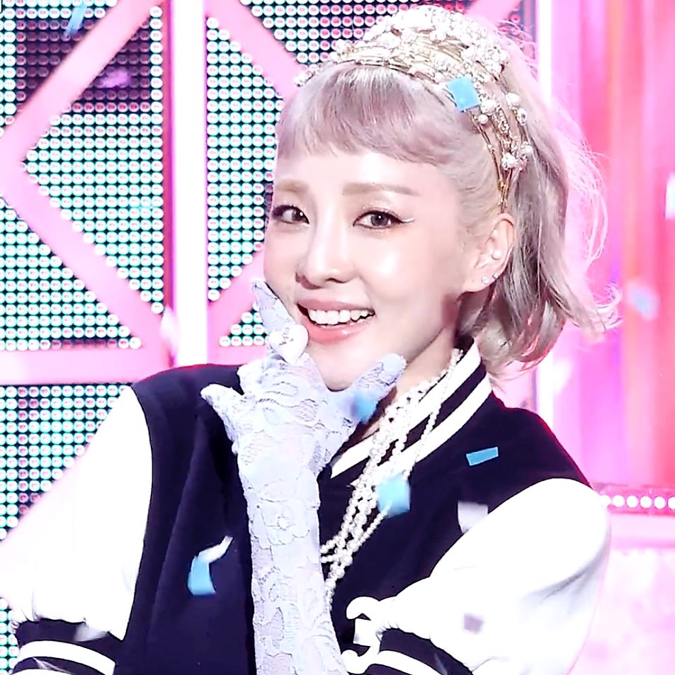 SandaraBarCHINA's tweet photo. [🎡0715 MBC VIDEO🎠]

T MAP🔗:https://t.co/4YizxXPe6k 

Vertical cam:https://t.co/zJXHulgDVz 
Horizontal cam:https://t.co/vPja9Wl9Za 

FESTIVAL🔗:https://t.co/4PU5CZlWsS 

Vertical cam:https://t.co/XDkxiUMNky
Horizontal cam:https://t.co/GQPkm2ewxW 

#SandaraPark #산다라박 https://t.co/4zY5BSPraY