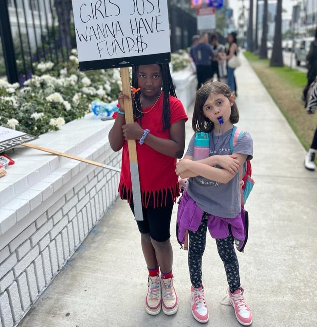 The Girl Scouts x Writers' Strike collaboration #SAGAFTRAstrong #WritersStrike2023