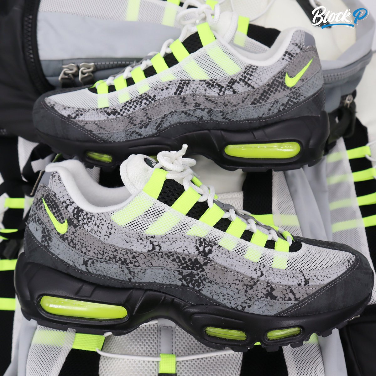 TheBlockP's tweet photo. Air Max 95 Neon Snake Skins 🐍😮‍💨

Brand New UK 8 from 2016 😎

Definitely not a pair you see often https://t.co/2HIQoE2o4v