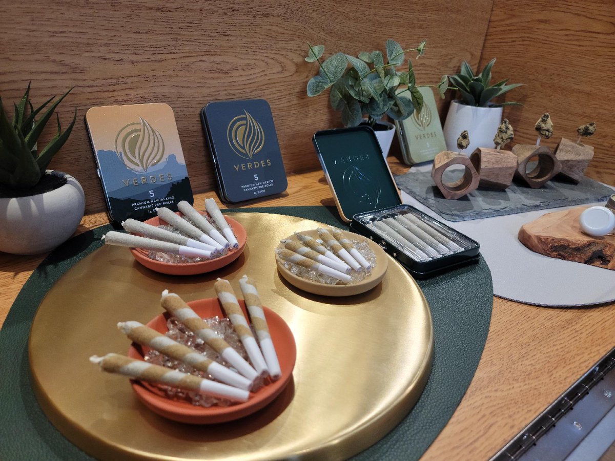 VerdesNM's tweet photo. It is Specialty Saturday! 15% off beautiful Sugar Puffs and other specialty items @VerdesNM all day! https://t.co/j52DHx9eUK #cannabisculture #cannabiscommunity #cannabisnewmexico #cannabisalbuquerque #saturday #specialtysaturday https://t.co/wrYrcnu1oX