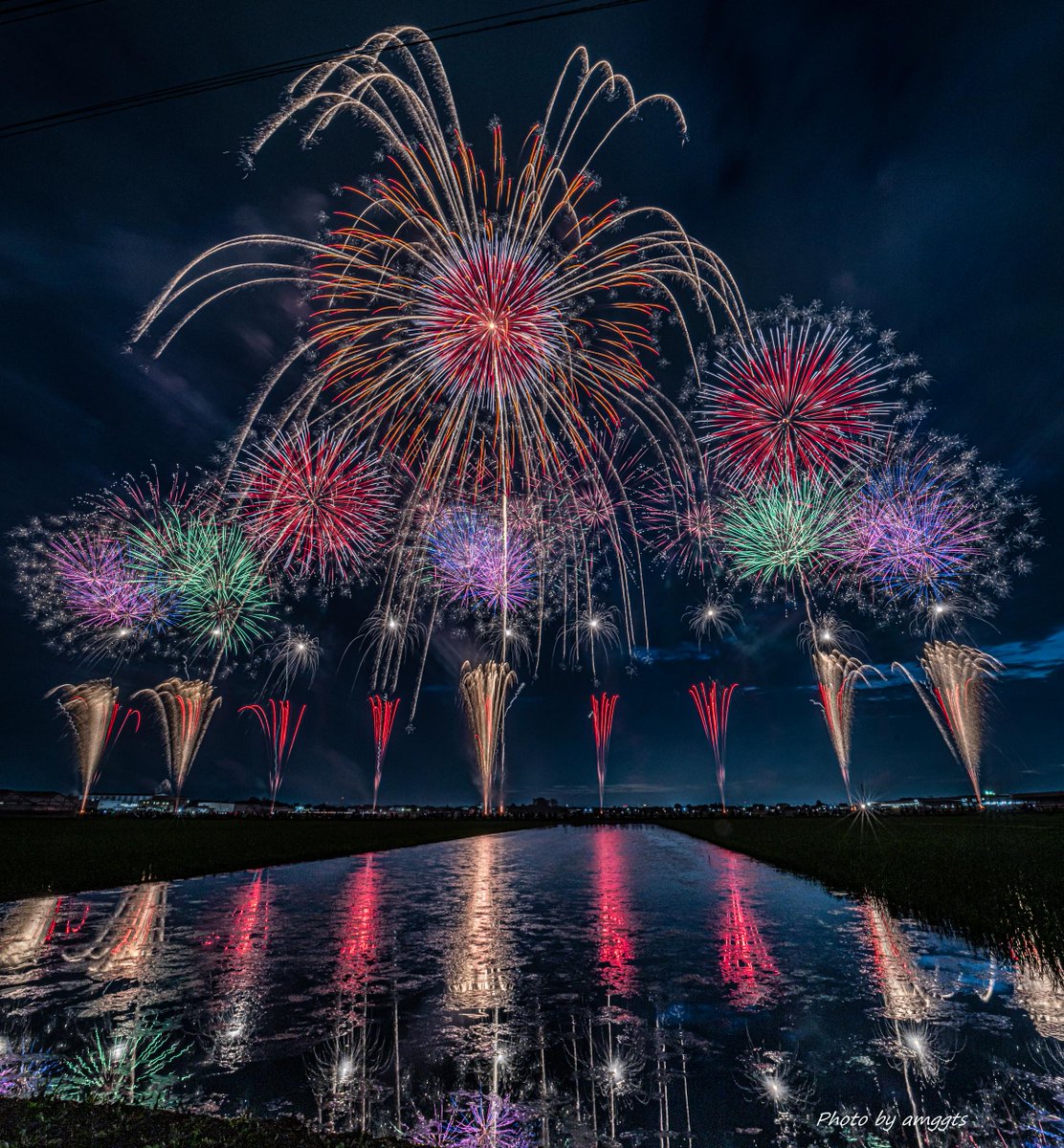 amggts0411's tweet photo. 第33回 たまむら花火大会
2023/7/15

大迫力の花火でした🎆

ご一緒して頂きました皆様、ありがとうございました。
近隣住民の方々もありがとうございました。

#第33回たまむら花火大会　#玉村　#田んぼ　#田園　#リフレクション　#Sony https://t.co/1Cm2PnKgz0