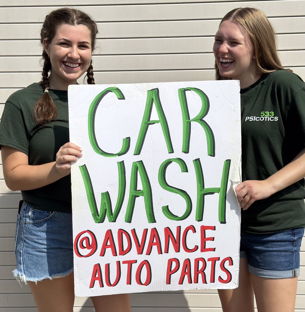 frcteam533's tweet photo. WORKIN AT THE CARWASHπ§½π«§
Come down to Advance Auto in Lindenhurst to get your car washed to support our team!! π
Weβll be here from 10-2π
#Team533 #PSIcotics #FIRSTRobotics #FRC #OMGRobots #Robots #STEM https://t.co/1fZArqyzG6