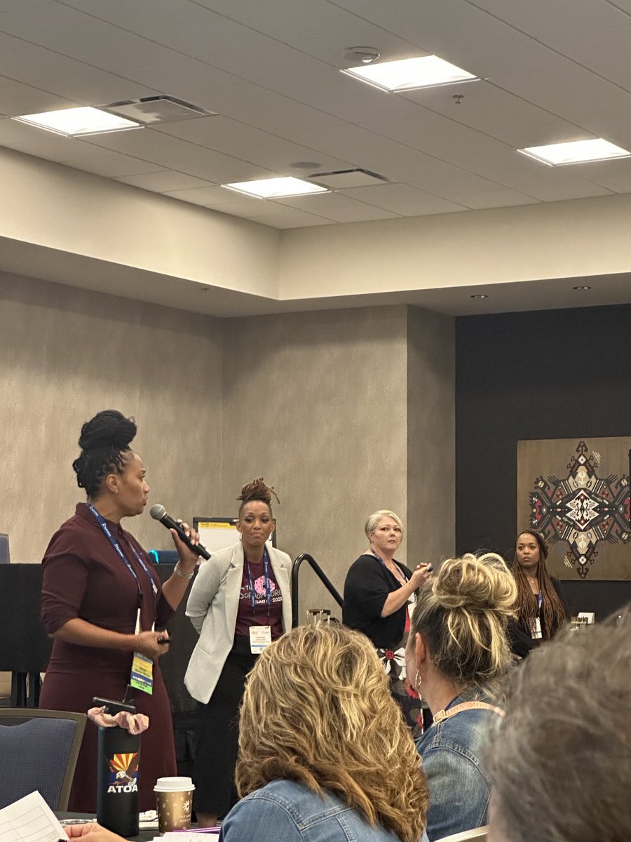 Teresa McKenzie tweet media