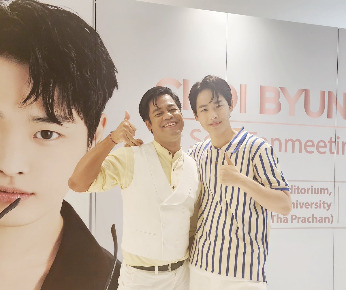 ครั้งแรกที่ได้ร่วมงานกับศิลปินเกาหลี CHOI BYUNG CHAN นี่เคยดูน้องเล่นซีรีส์เรื่อง Business Proposal วันนี้ได้มาเป็นพิธีกรงาน Meeting ครั้งแรกในไทยให้กับน้อง คือน้องเป็นศิลปินที่น่ารักมาก ๆ ยินดีที่ได้ร่วมงานกันนะคะ

#ByungChan1stFanmeetinginBKK