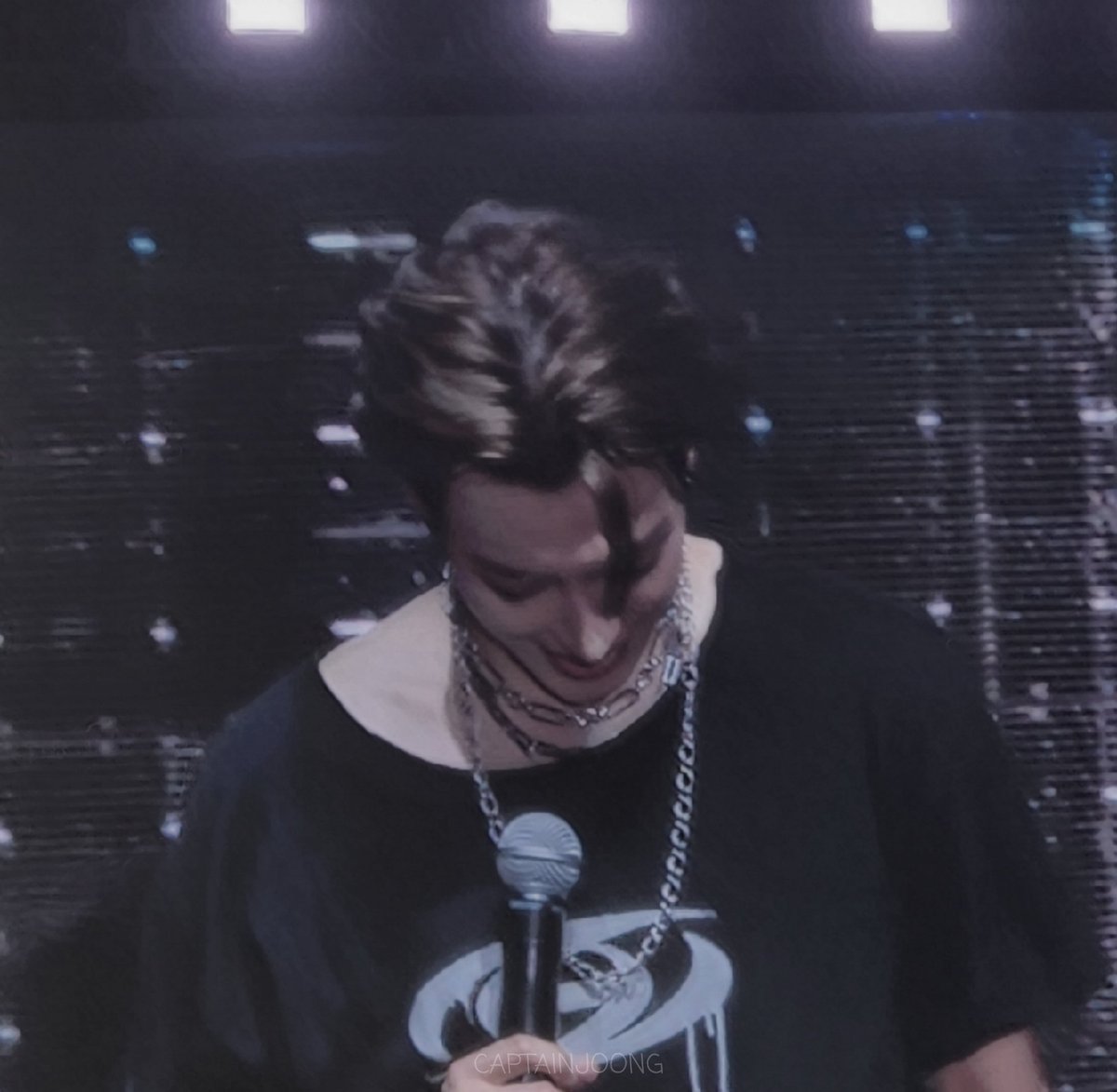 CAPTAINJOONG98's tweet photo. hongjoong my rockstar boyfriend (real)

#HONGJOONG #홍중 #ATEEZ #에이티즈 #ATEEZinHONGKONG https://t.co/BMYsQEdGNF