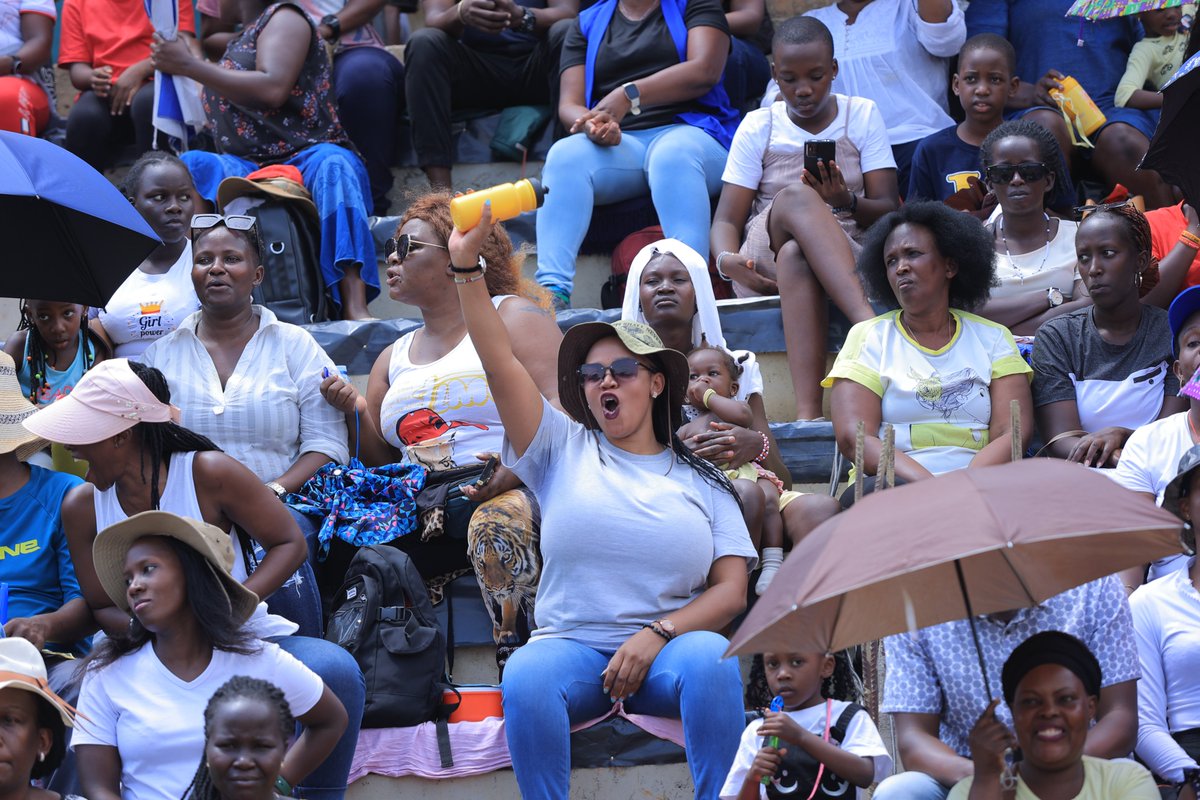 kqprimaryschool's tweet photo. Scenes as the @kqprimaryschool parents shout support for their children. #sportsday2023 😊 #HappeningNow #kqpssportsday #Kqpssportsday23 #SportsDay. https://t.co/FFqxNzgfHN
