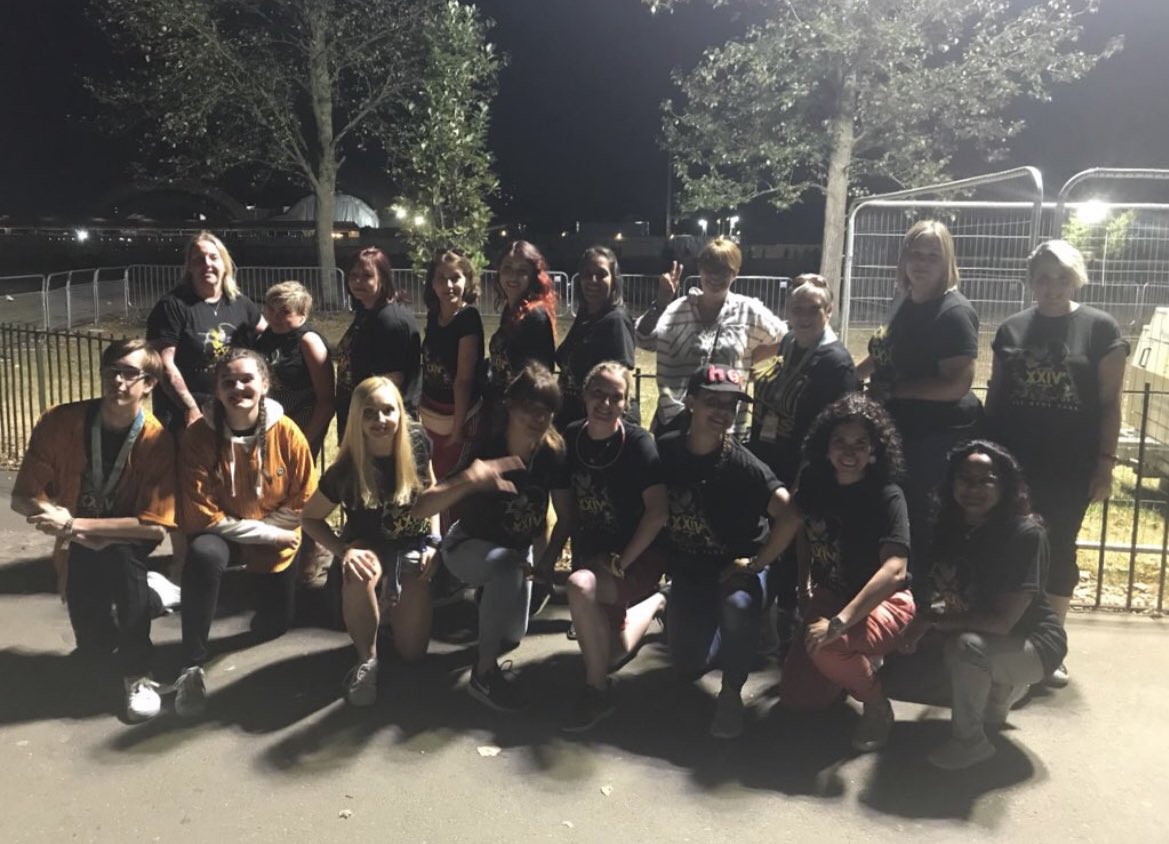 SpookyMagoo's tweet photo. 15th July 2018
Hyde Park London
A few of us got together to see that man @BrunoMars โจ
#Hooligans4Life https://t.co/gIMJRu9hfZ