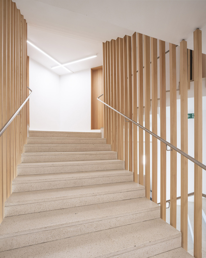 claudia_703's tweet photo. It's common for staircases to contain evidence of #architectural excellence. #interiors  https://t.co/F1LAtTMnFd https://t.co/GiJKTy5VNj