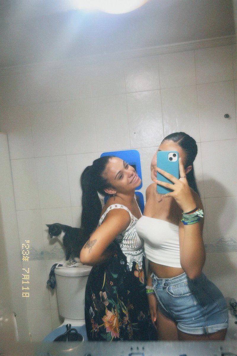 laaurra_110's tweet photo. @usercris11111 https://t.co/Ei7WioF8oP