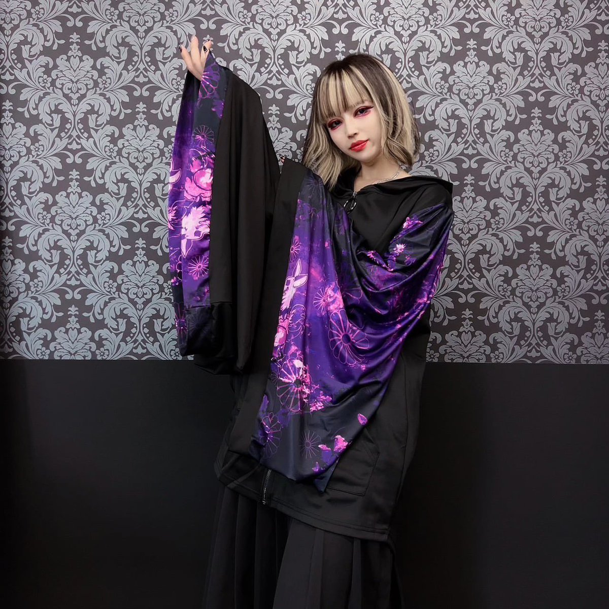 NIER CLOTHING (@nier_tokyo) on Twitter photo 🎁本日〆切プレゼント企画🎁
当店オリジナル着物風袖ZIP OUTERを
🎁3名様にプレゼント🎁
ユニセックスアイテムです🐰
◼応募方法
フォロー(<a href="/NieR_tokyo/">NIER CLOTHING</a>) & RT
◼締切〆 本日24時
※鍵垢の方も対象内です。
是非ご参加ください🙇♂️🙇♀️ 🎁本日〆切プレゼント企画🎁
当店オリジナル着物風袖ZIP OUTERを
🎁3名様にプレゼント🎁
ユニセックスアイテムです🐰
◼応募方法
フォロー(<a href="/NieR_tokyo/">NIER CLOTHING</a>) & RT
◼締切〆 本日24時
※鍵垢の方も対象内です。
是非ご参加ください🙇♂️🙇♀️