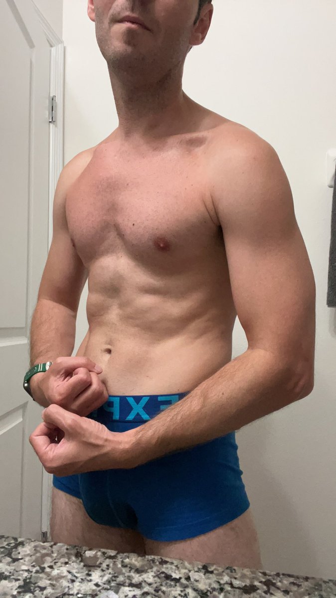 HexAnxious's tweet image. Little bit stronger each day and got some nice color yesterday 

#postbreakup #single #selfcare