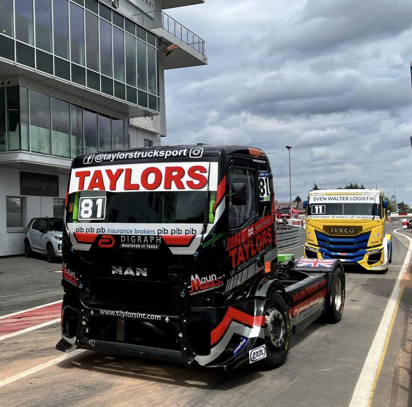 taylorstruckspt's tweet photo. Row 5 for Race 3 at 16:55 today🏁
Great Qualifying/Super Pole session to finish 10th🏁
Great driving and only 3 seconds off pole🏁🏁
Here’s a few images from that superb session🏁🏁🏁
#Goodyear #Europe #KRONE #WeLoveTruckRacing #truckracing #ETRC #FIAETRC #taylorstrucksportracing https://t.co/BbZAgRGGYn