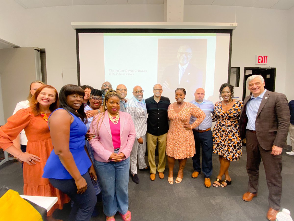 Dr. Josephine Van-Ess tweet media