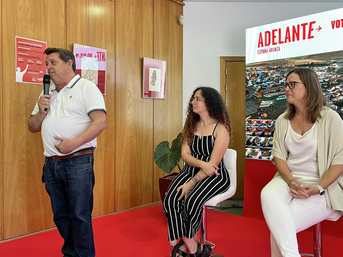 Albertohgarrobo's tweet photo. Magnifico encuentro en Cobisa, para dar a conocer un proyecto común de avances, enfocado en la igualdad, el crecimiento económico y la juventud.
Gracias por la acogida https://t.co/ifxXC3M5om