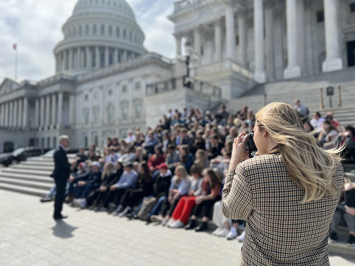 MorganBenth's tweet image. So grateful for my time in the Senate and with @SenKevinCramer 

Learned so much, made amazing Hill friends, shook Justice Brown Jackson’s hand, went down to the southern border, and took tons of pictures of people way more important than me. I’ll never forget it.