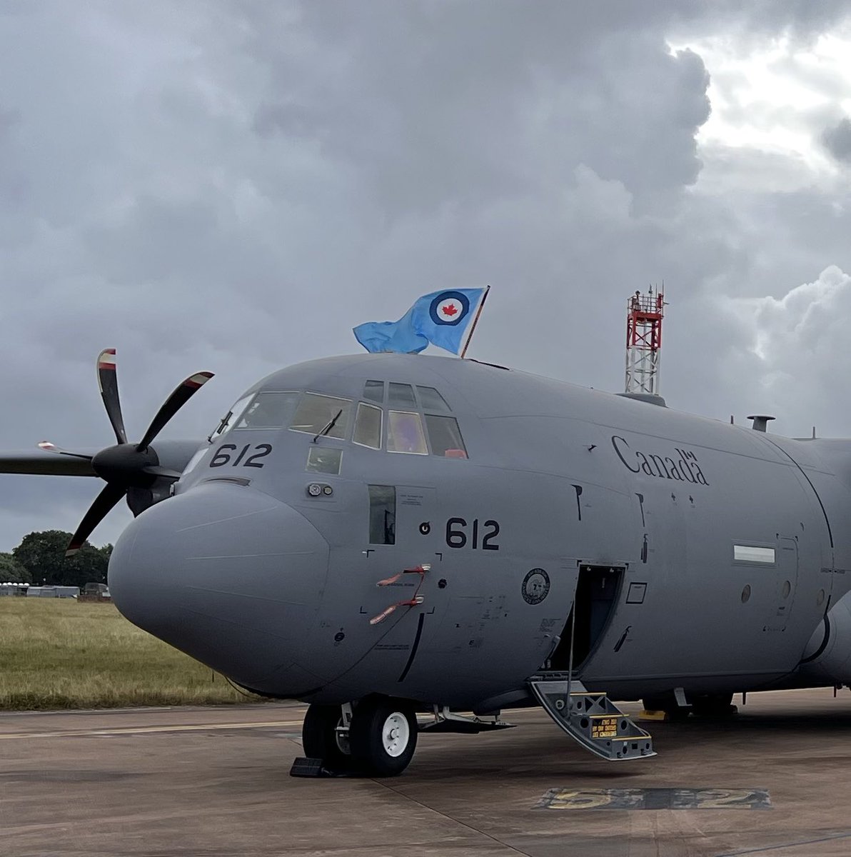 lspataylor's tweet photo. Saturday @airtattoo https://t.co/YmWDjxg07t