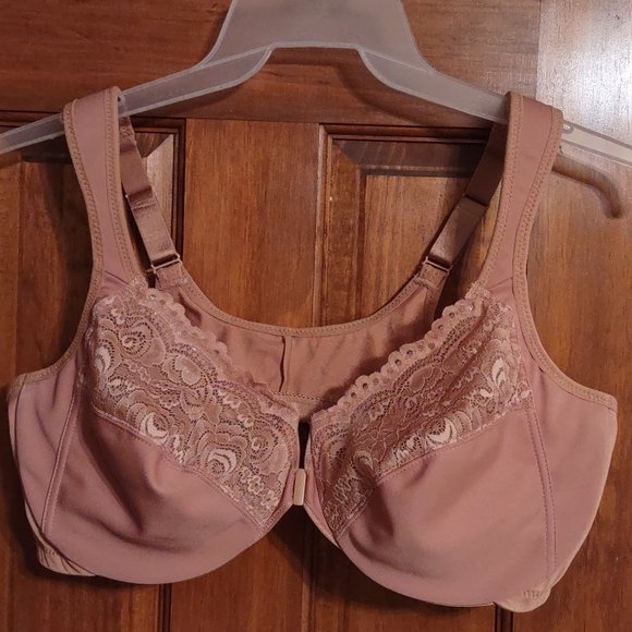 So good I had to share! Check out all the items I'm loving on <a href="/Poshmarkapp/">Poshmark</a> from <a href="/pamelag203/">pam</a> #poshmark #fashion #style #shopmycloset #lululemonathletica #zeroxposur #glamorise: posh.mk/zc23M3upsBb