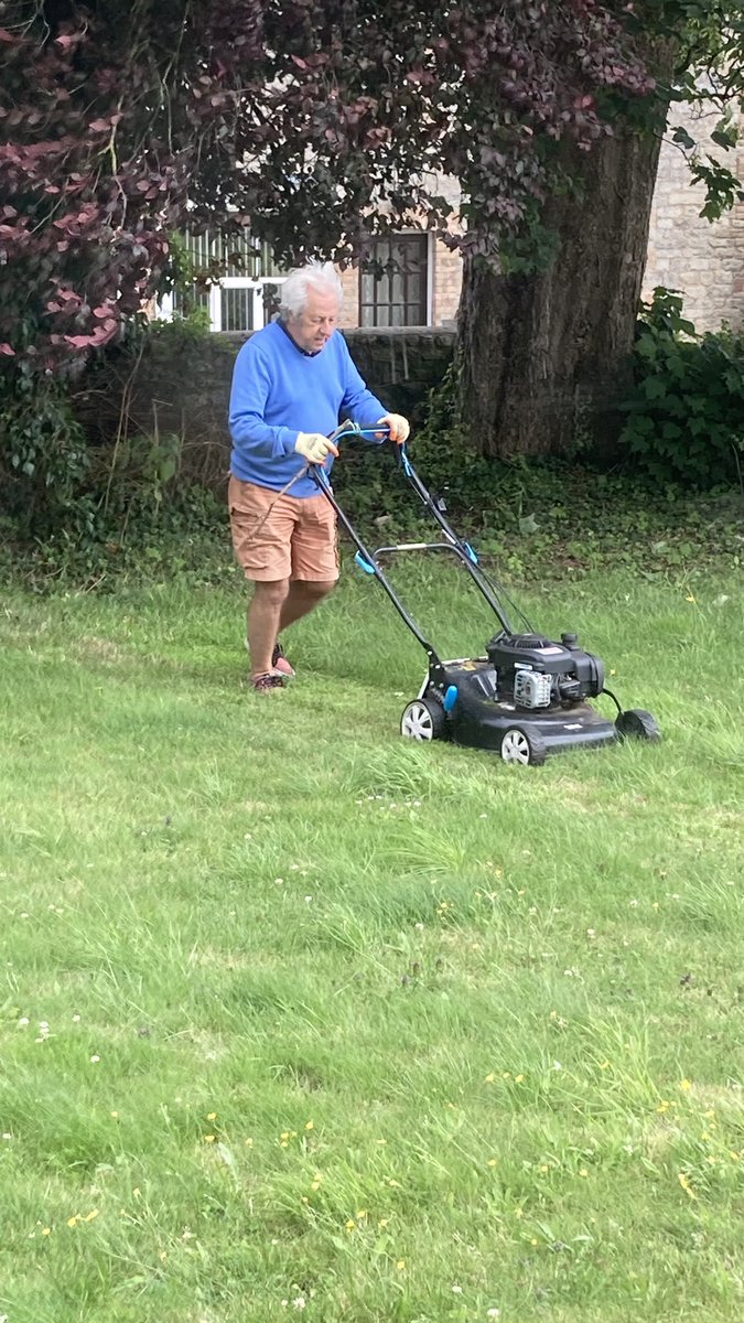 <a href="/MacRowWood/">Antony MacRow-Wood</a>  <a href="/DioSalisbury/">Diocese of Salisbury</a> grass being cut in readiness for the campers taking part young people’s diocesan pilgrimage #pilgrimage