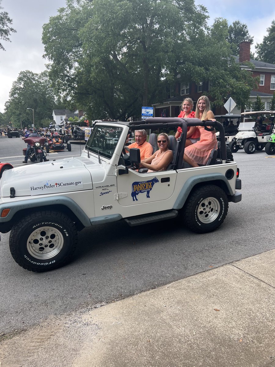 Parade is always fun at The Peach Festival with daughter-in-law Laura and granddaughters S.J. and Beau #gaffnese
