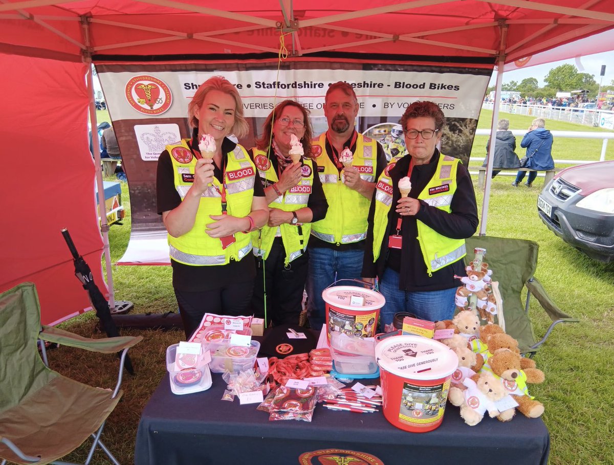 BloodBikesSSCBB's tweet photo. East Staffs team doing what they do best! #fundraising #eatingicecream well done, a well deserved treat #allvolunteers https://t.co/cV7SKMLziL