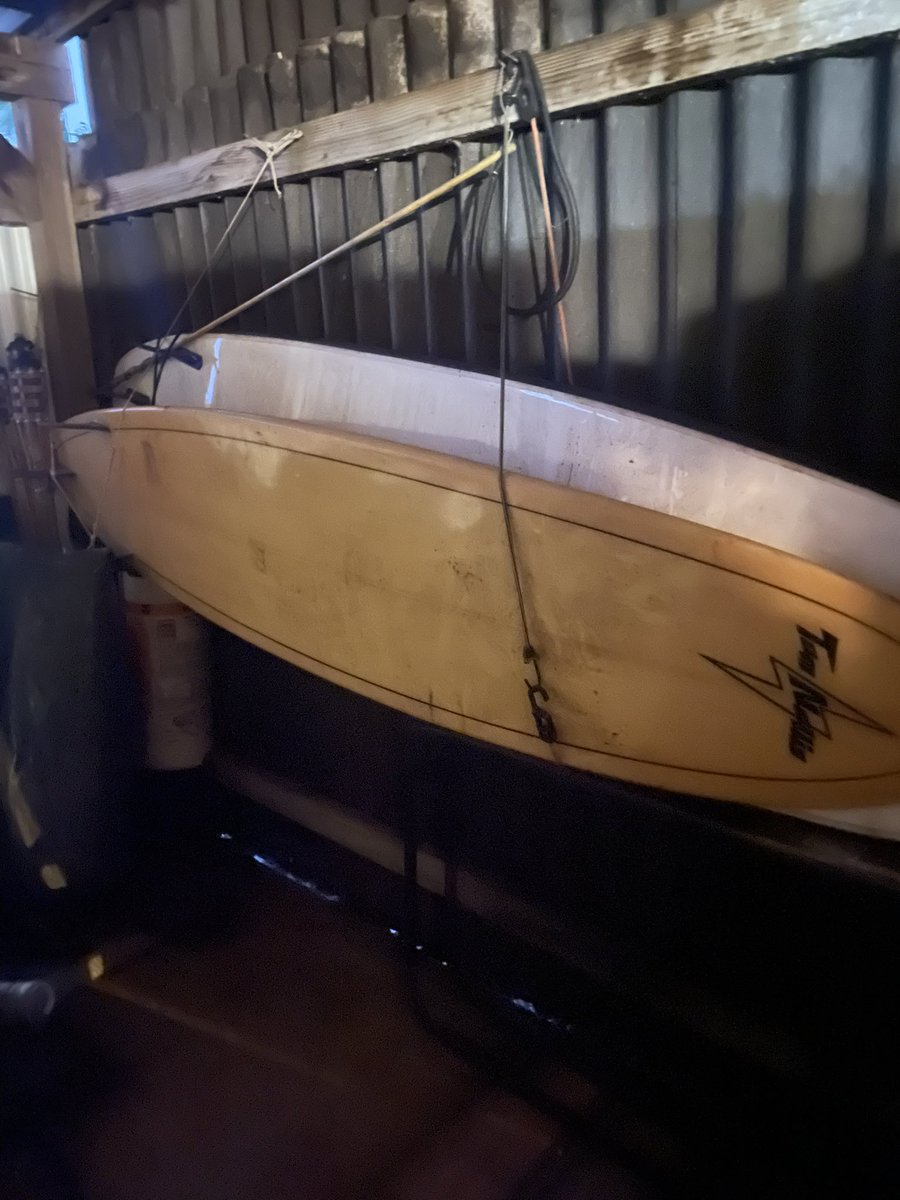 808cryptobeast's tweet photo. Took an old friend out for a 4:30-5:30am surf sesh. The many memories.
#HawaiianStyle #KanakaMaoli #HoloHolo #SurfSesh https://t.co/dVjf2RIplw