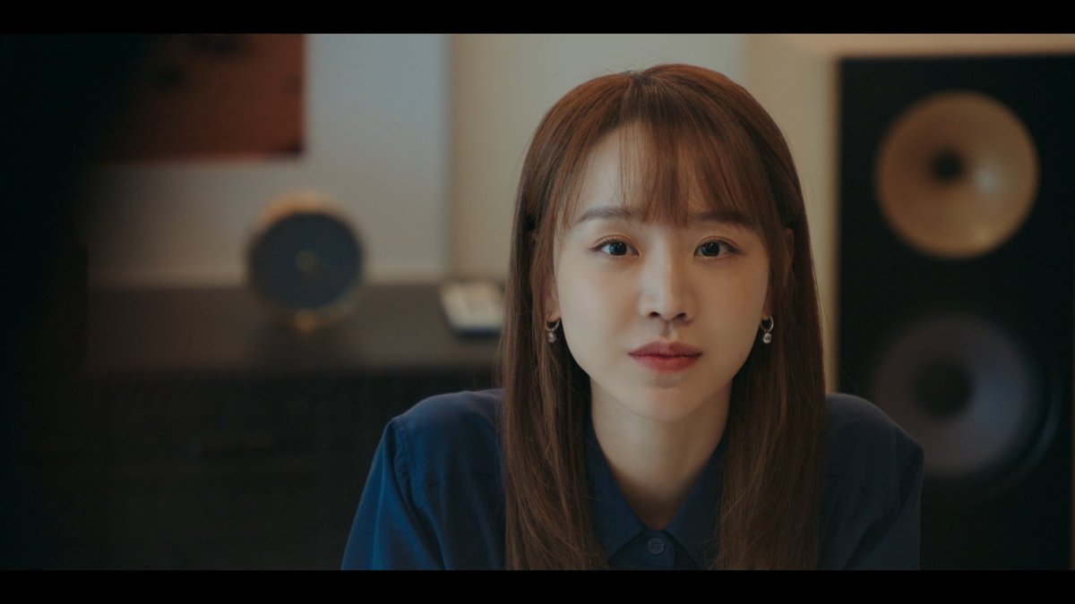 playkdramabingo's tweet photo. I loved her in Mr. Queen (favorite K-drama ever!), and once again, Shin Hye-Sun is killing it in See You in My 19th Life. Beautiful, and radiant with self-confidence. #shinhyesun #신혜선 #SeeYouInMy19thLife #MrQueen #kdrama #actress https://t.co/AvfmGBIdsW