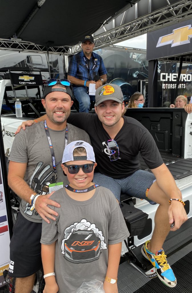 Mikey2082's tweet photo. Happy Birthday @NoahGragson https://t.co/WgB78ebUbz