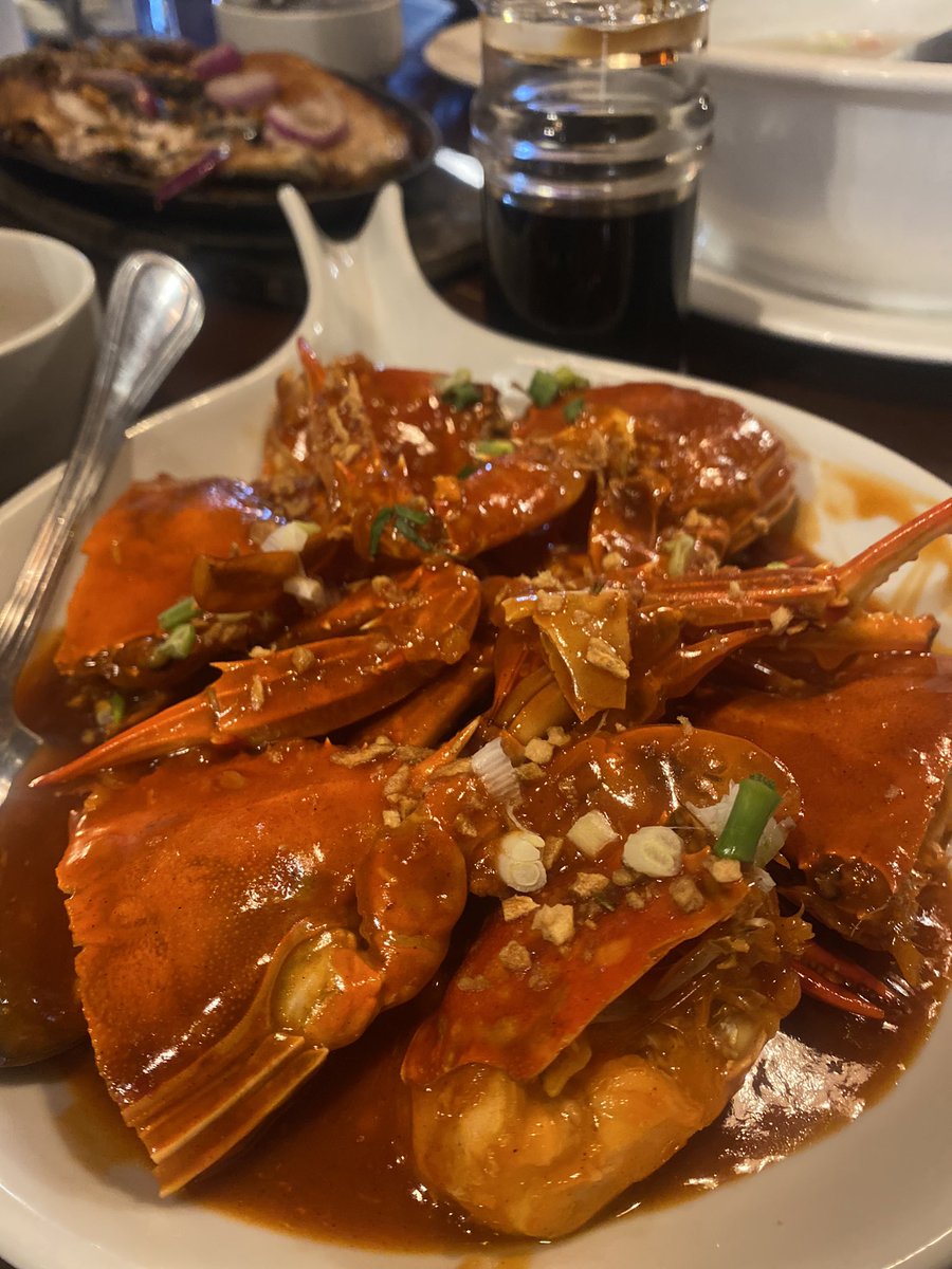 theadinosaur's tweet photo. hands dirty
mouth &amp; tummy happy https://t.co/633nueDmDS