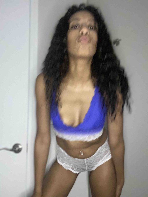 Kisses 😘 😘 #fyp #fansly #onlyfans_girls #latina #ebony #realgirls https://t.co/dAH7rTcXAx<a href="/tag/fyp"class="tags">#fyp</a><a href="/tag/fansly"class="tags">#fansly</a><a href="/tag/onlyfans_girls"class="tags">#onlyfans_girls</a><a href="/tag/latina"class="tags">#latina</a><a href="/tag/ebony"class="tags"><span>#ebony</span></a><a href="/tag/realgirls"class="tags"><span>#realgirls</span></a>