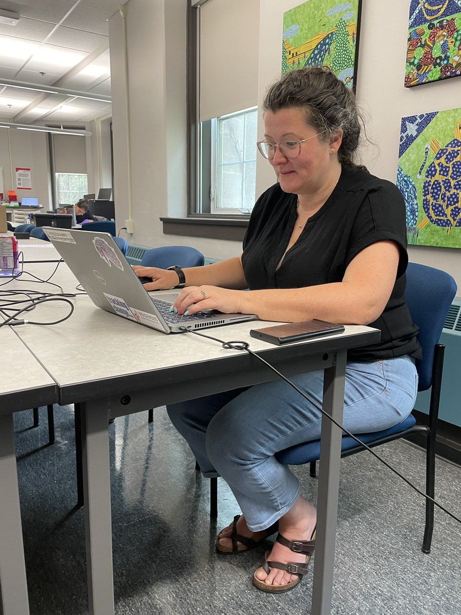 Jessica Kolopenuk (@jesskolopenuk) on Twitter photo A massive thank you to @TracyHowlett (pictured here) who provides program management for <a href="/indigenous_sts/">Indigenous STS (Archive)</a> and <a href="/Marina_glns/">Marina S</a> who provides communications and admin support. Our staff makes <a href="/canada_sing/">SING Canada</a> possible and we are hugely grateful for this team! A massive thank you to @TracyHowlett (pictured here) who provides program management for <a href="/indigenous_sts/">Indigenous STS (Archive)</a> and <a href="/Marina_glns/">Marina S</a> who provides communications and admin support. Our staff makes <a href="/canada_sing/">SING Canada</a> possible and we are hugely grateful for this team!