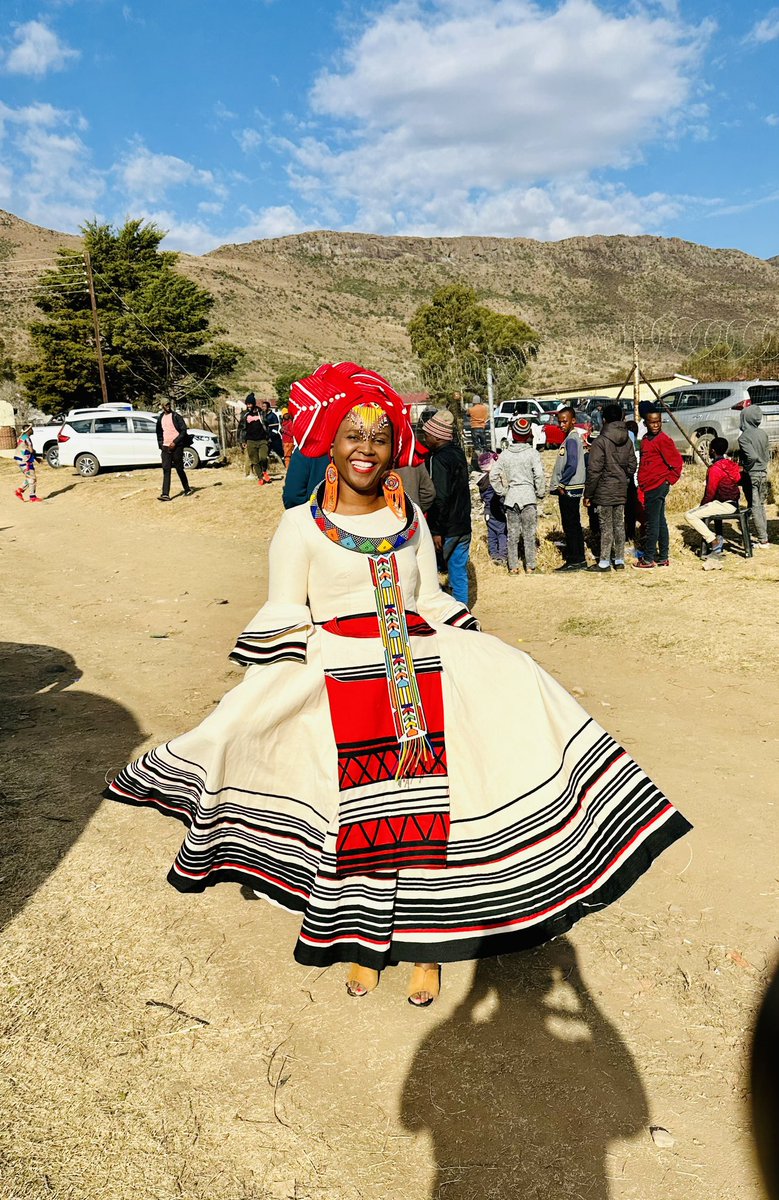 akonayakobi's tweet photo. Emgidini #xhosa #mbhaco https://t.co/tH7Emgi0af