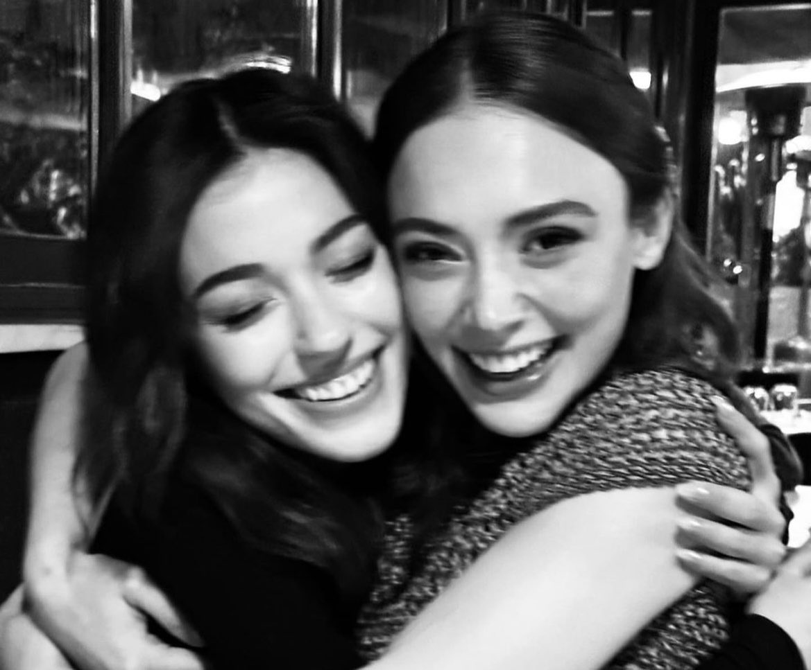 ekkanrabcann's tweet photo. en güzel arkadaşlık 😍❤️
seni çok seviyorum 🥹🥰❤️❤️
@rsoyyturk @meltemakcoll #duybeni https://t.co/OpfIswOBSn