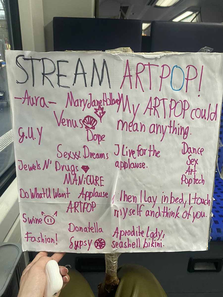 davids_world_'s tweet image. Stream #ARTPOP on pride #artpop #artpopact2