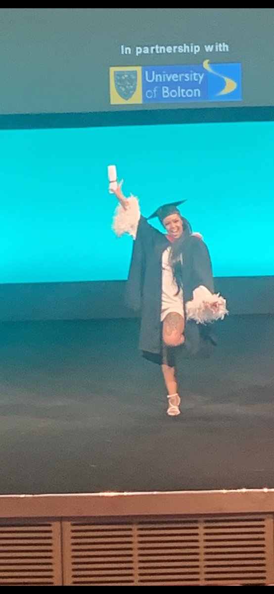 WiJayWhelan's tweet photo. So so proud xxx 💃 #Shockout https://t.co/Bn87BD7hQJ