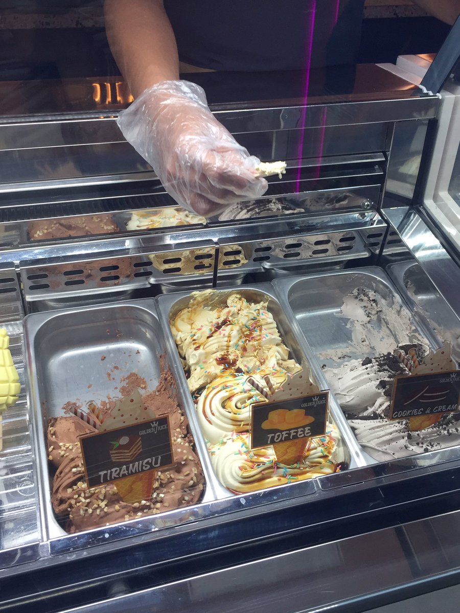 gfthv_________'s tweet photo. gelato time 🍦 https://t.co/TrCIoV6B0l